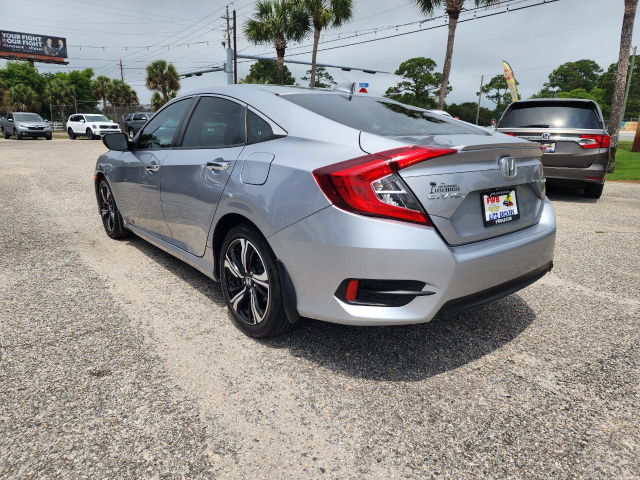 Honda Civic Sedan Touring CVT 2017