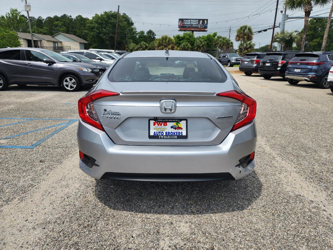 Honda Civic Sedan Touring CVT 2017