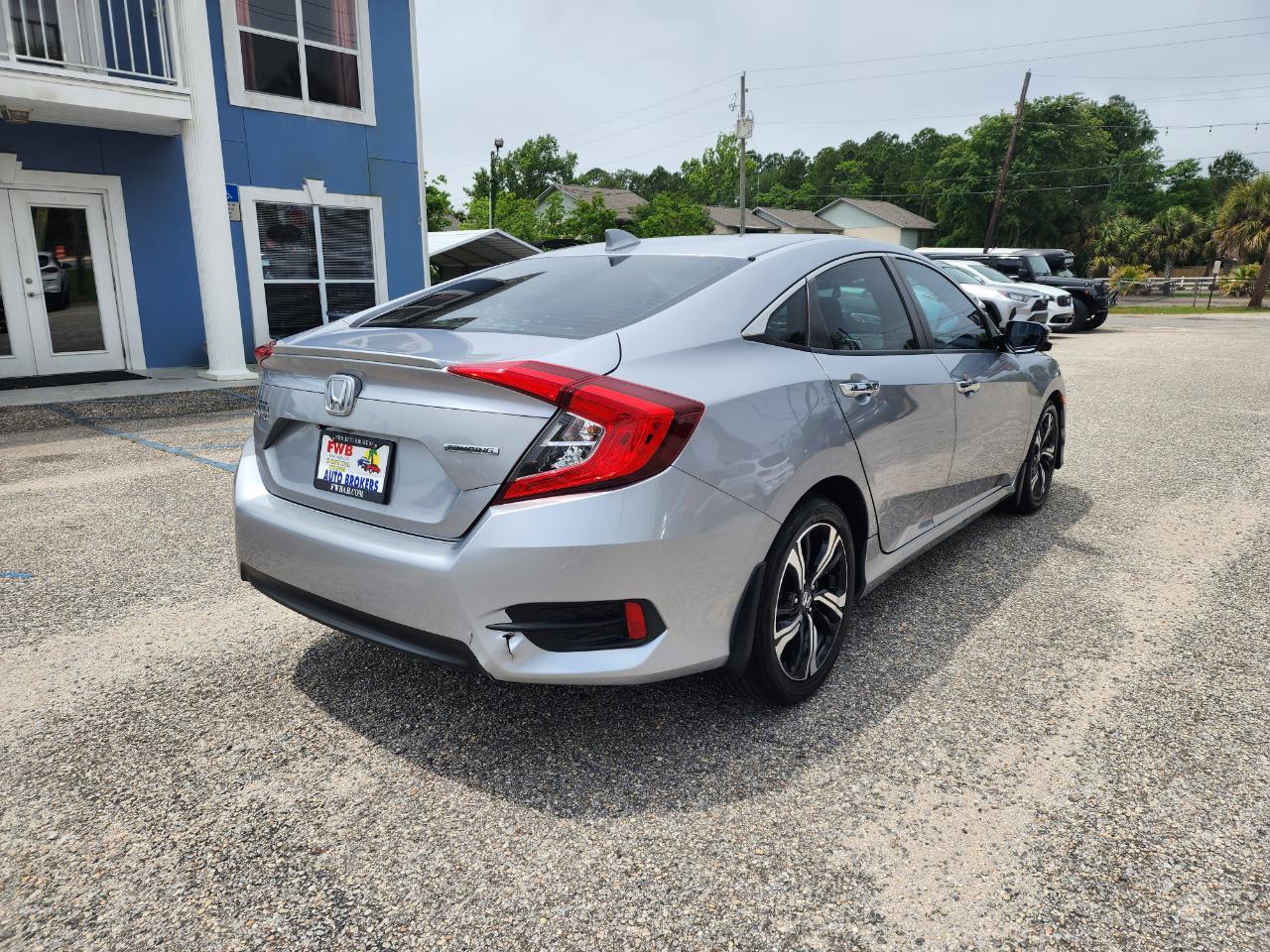 Honda Civic Sedan Touring CVT 2017