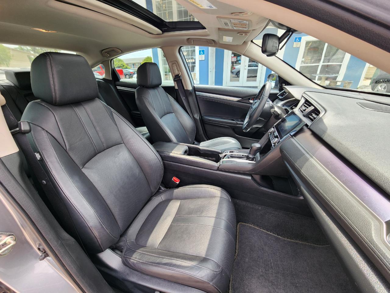 Honda Civic Sedan Touring CVT 2017