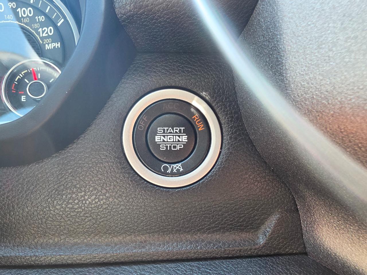 RAM 2500 Tradesman 4x4 Crew Cab 6'4" Box 2024