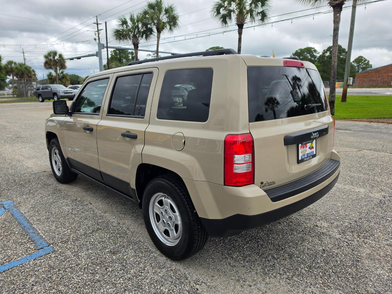 Jeep Patriot FWD 4dr Sport 2016