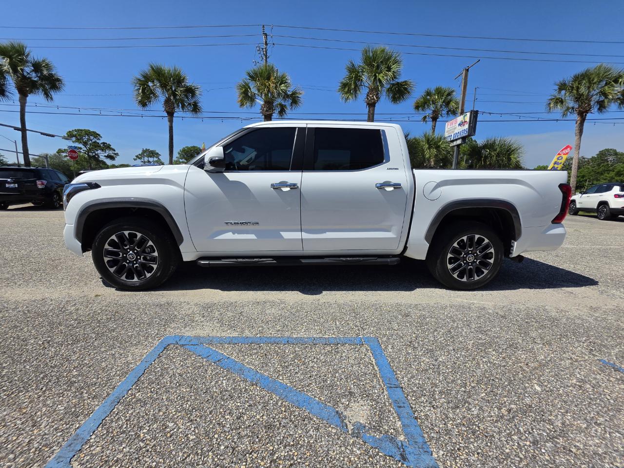 Toyota Tundra 2WD Limited Hybrid CrewMax 5.5' Bed (Natl) 2024