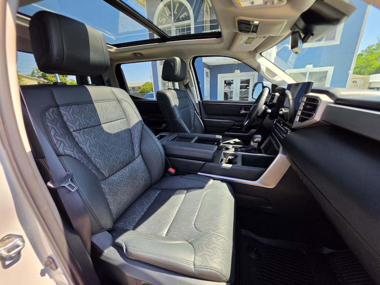 Toyota Tundra 2WD Limited Hybrid CrewMax 5.5' Bed (Natl) 2024