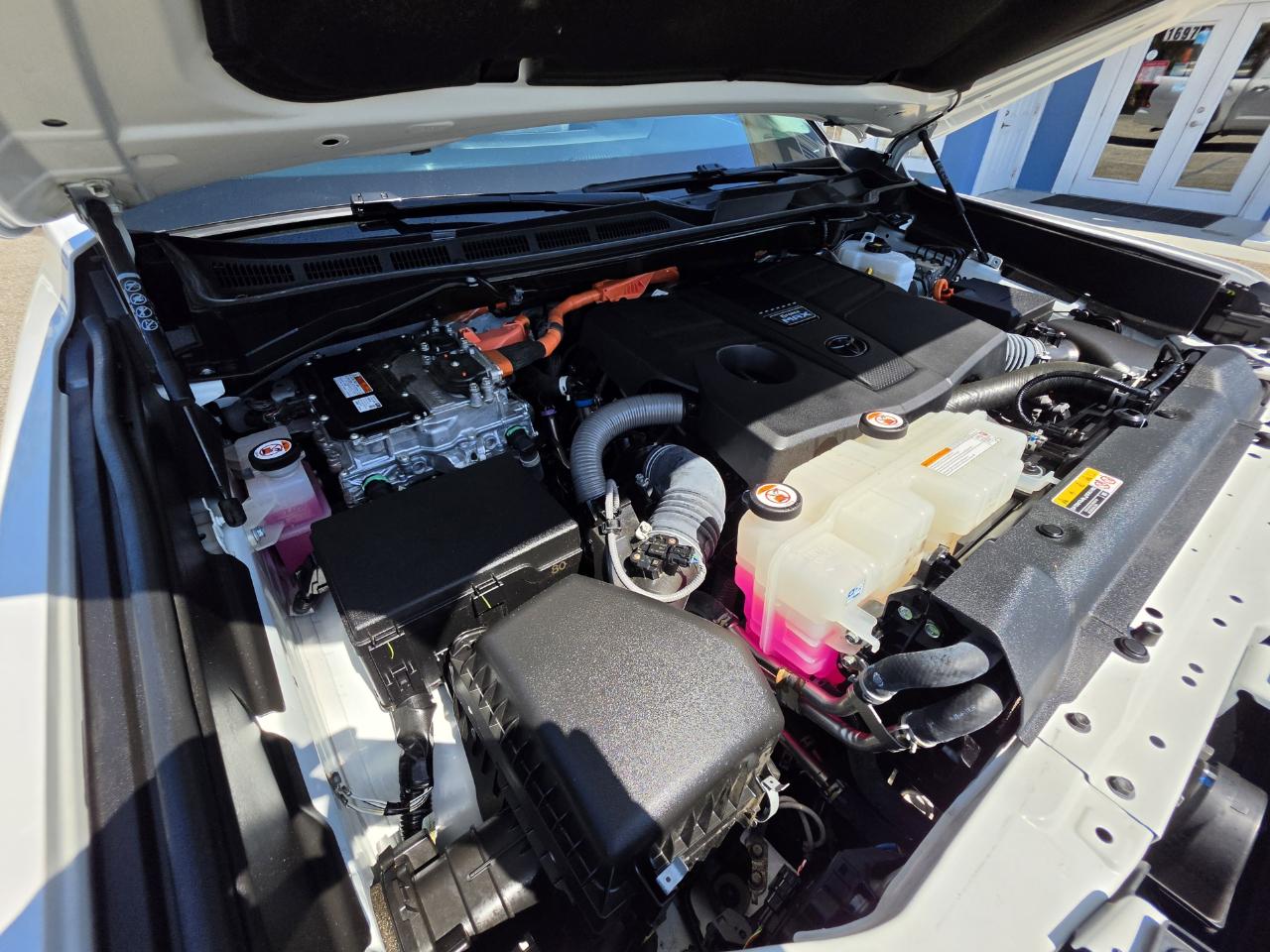 Toyota Tundra 2WD Limited Hybrid CrewMax 5.5' Bed (Natl) 2024