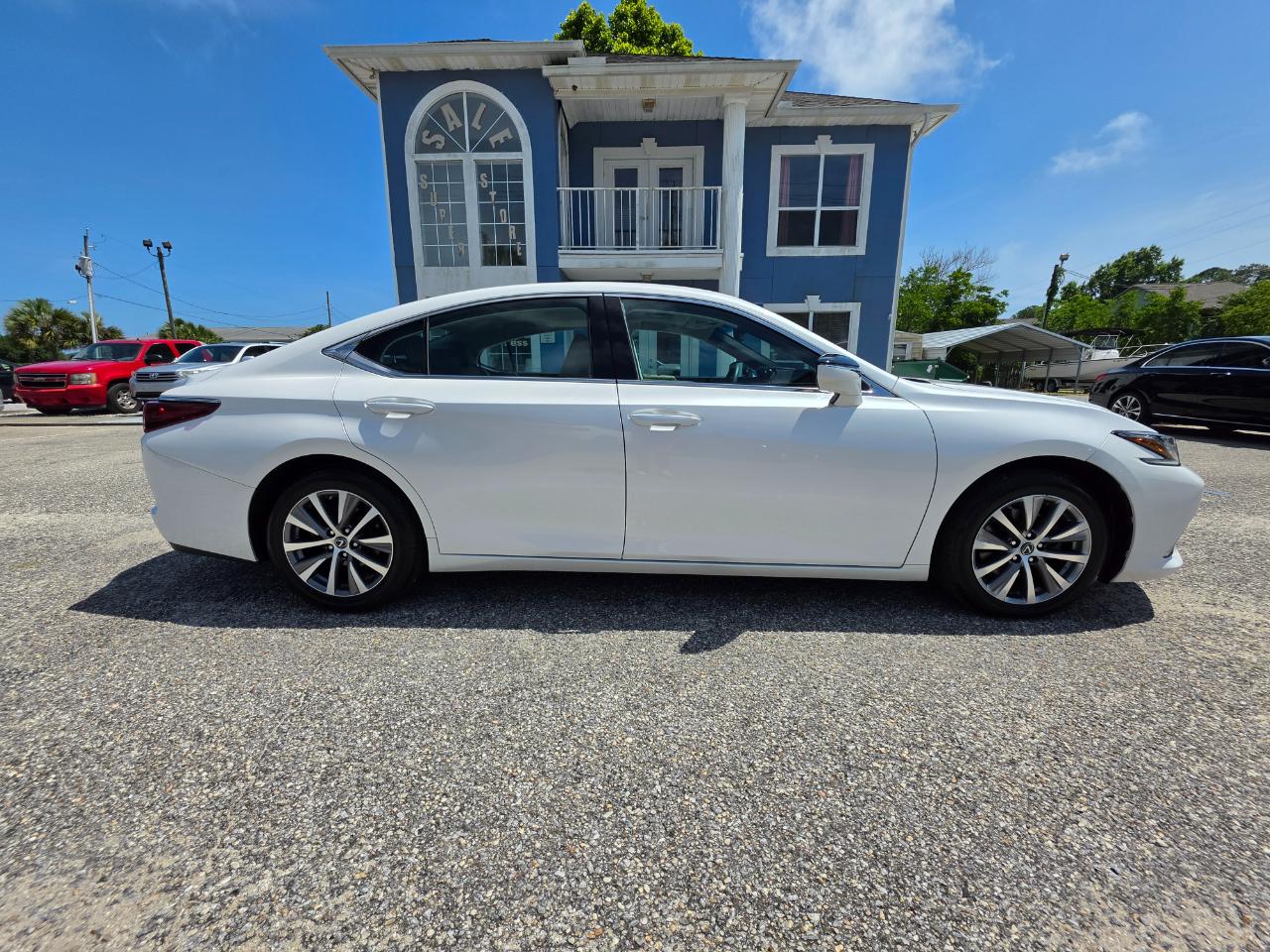 Lexus ES ES 350 FWD 2021