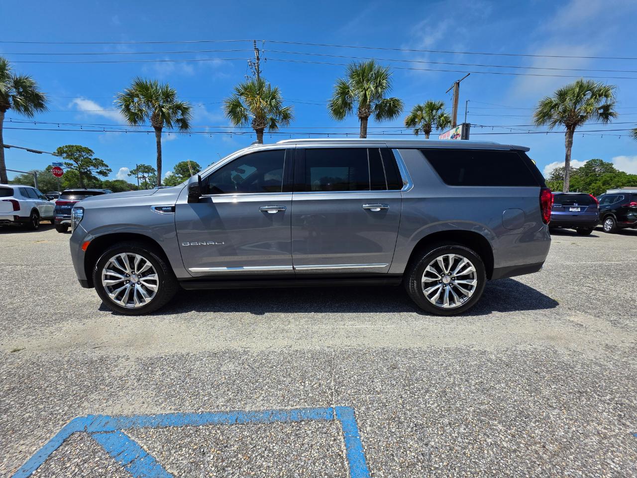 GMC Yukon XL 2WD 4dr Denali 2021