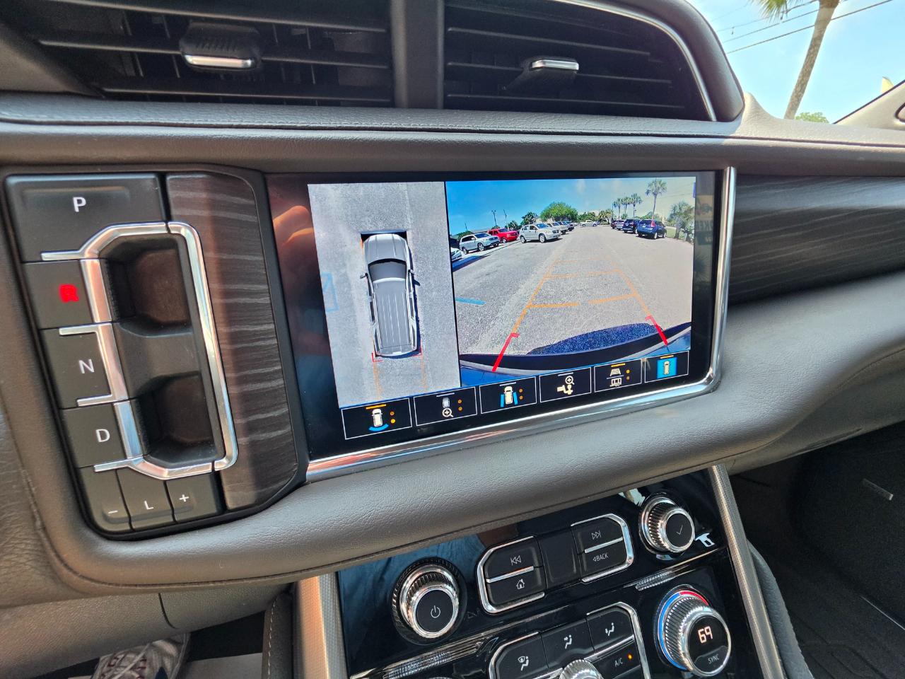 GMC Yukon XL 2WD 4dr Denali 2021