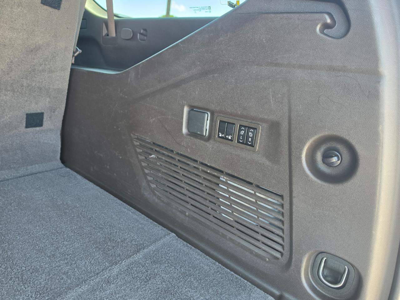 GMC Yukon XL 2WD 4dr Denali 2021