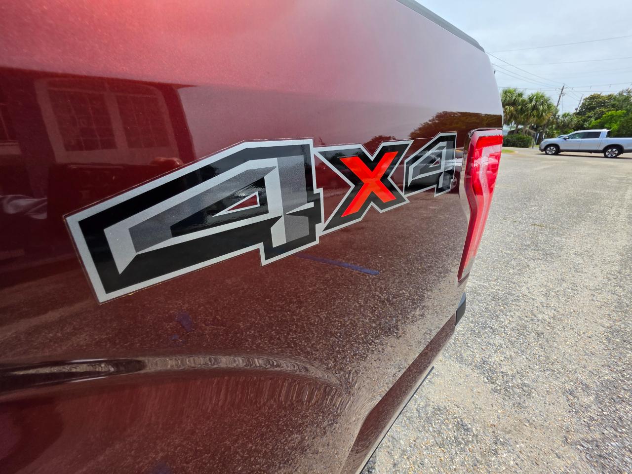 Ford F-150 4WD SuperCab 145" XLT 2016