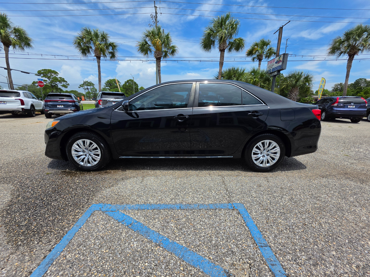 Toyota Camry 4dr Sdn I4 Auto L (Natl) 2012