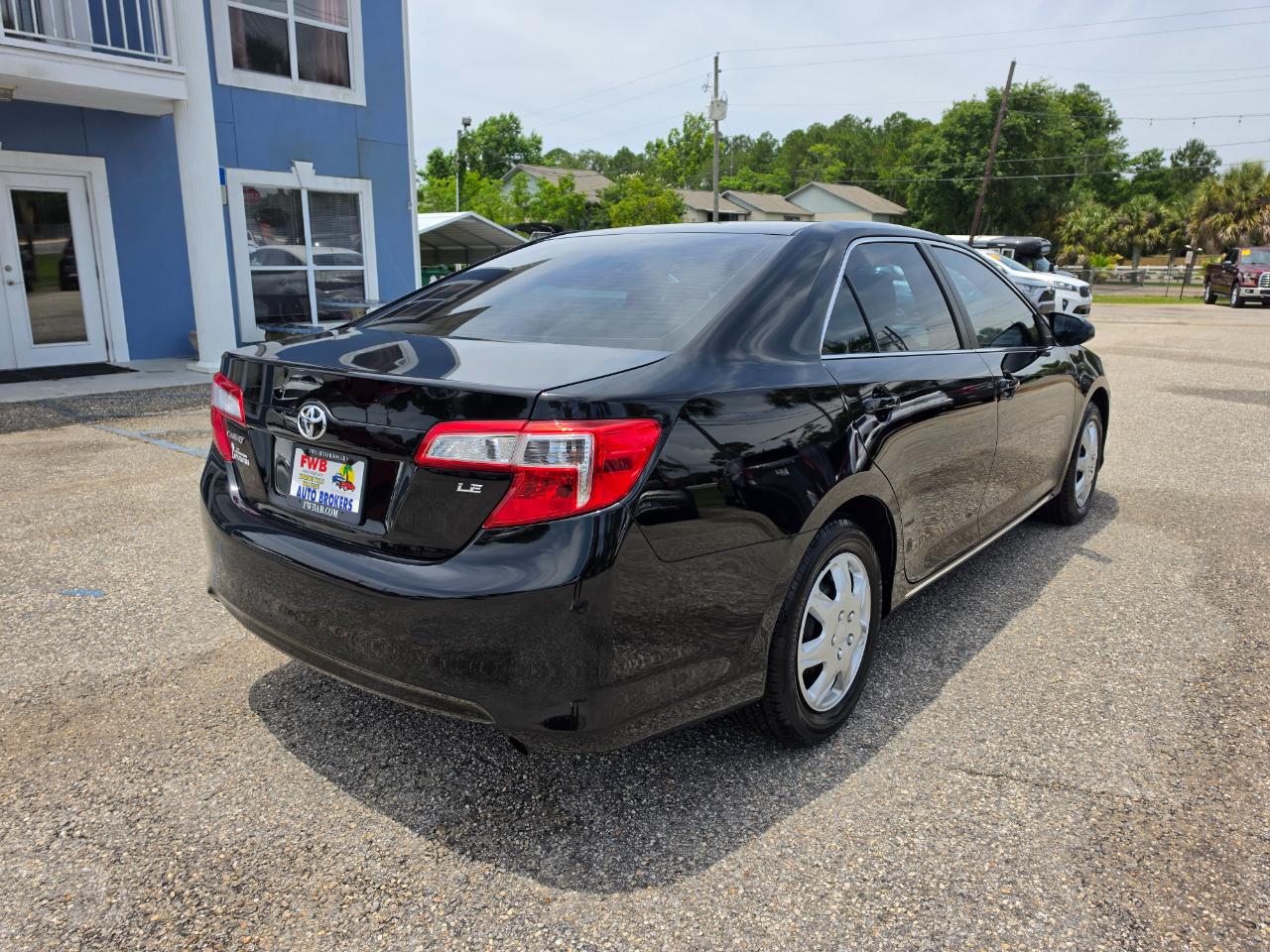 Toyota Camry 4dr Sdn I4 Auto L (Natl) 2012