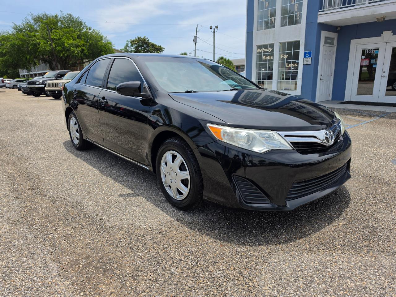 Toyota Camry 4dr Sdn I4 Auto L (Natl) 2012