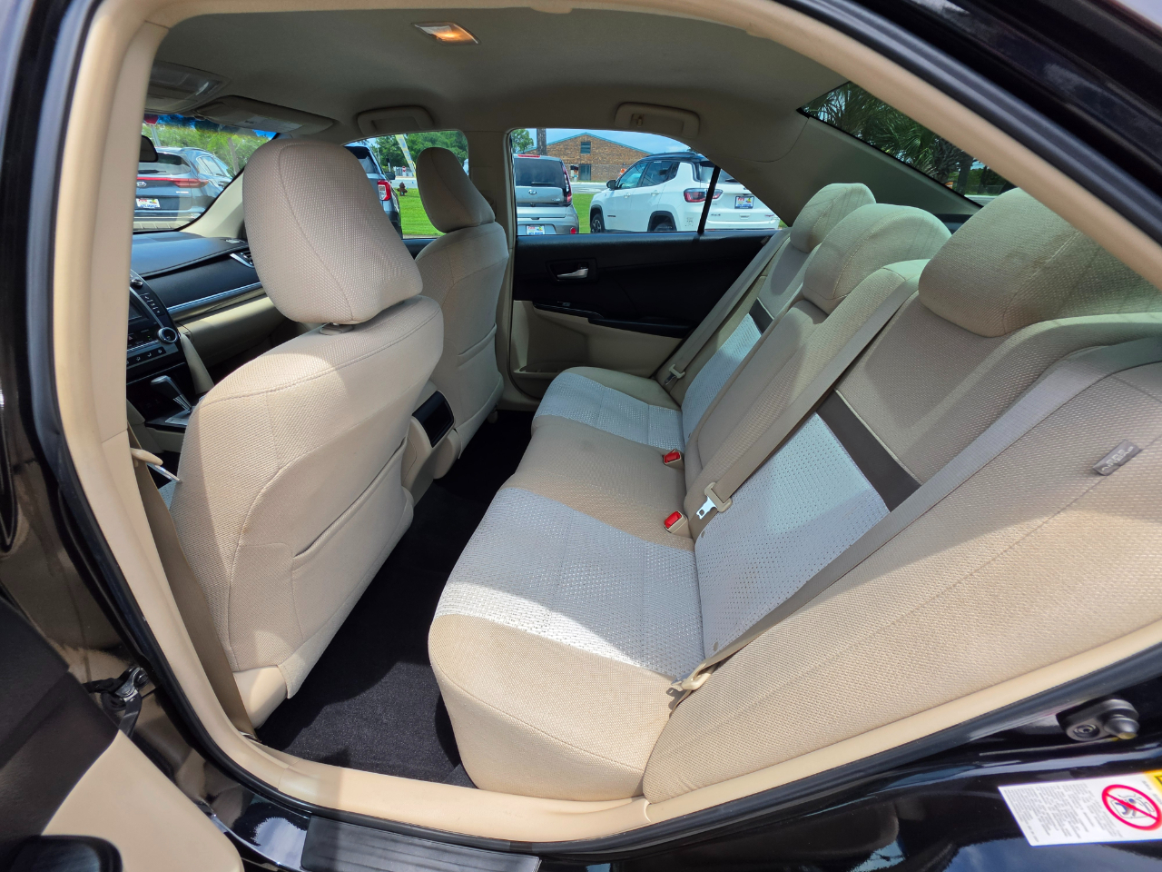 Toyota Camry 4dr Sdn I4 Auto L (Natl) 2012