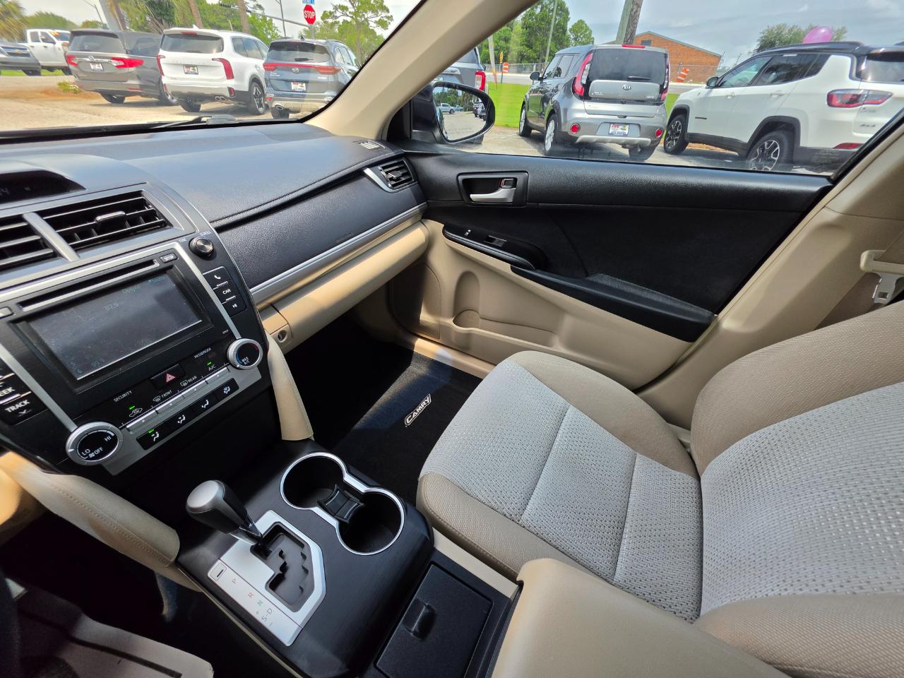 Toyota Camry 4dr Sdn I4 Auto L (Natl) 2012