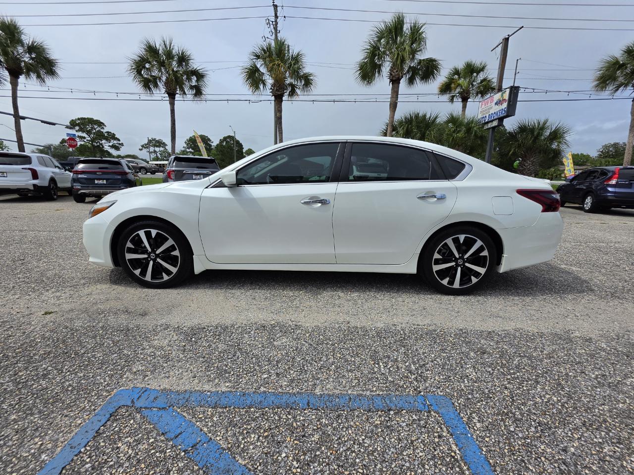 Nissan Altima 2.5 SR Sedan 2018