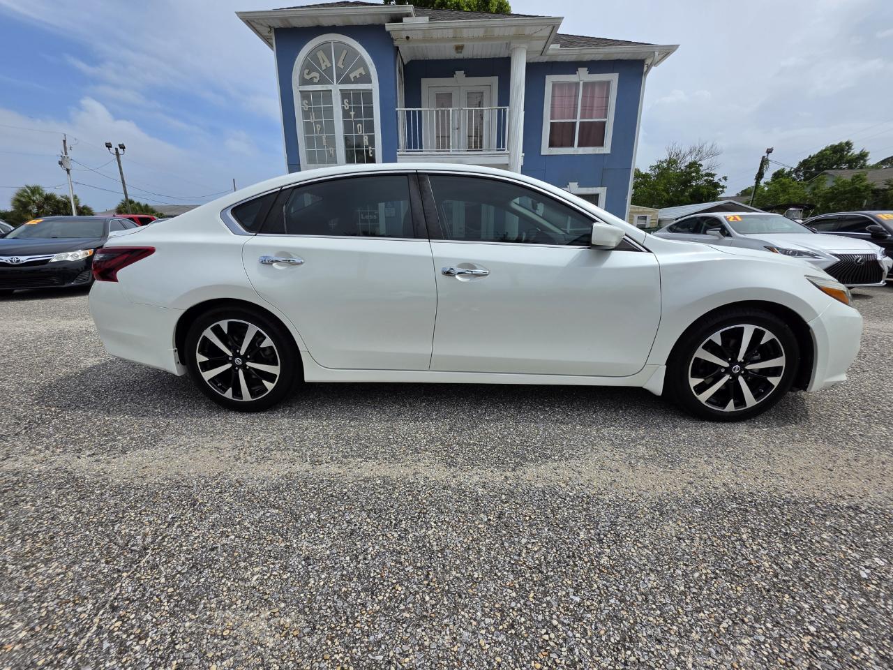 Nissan Altima 2.5 SR Sedan 2018