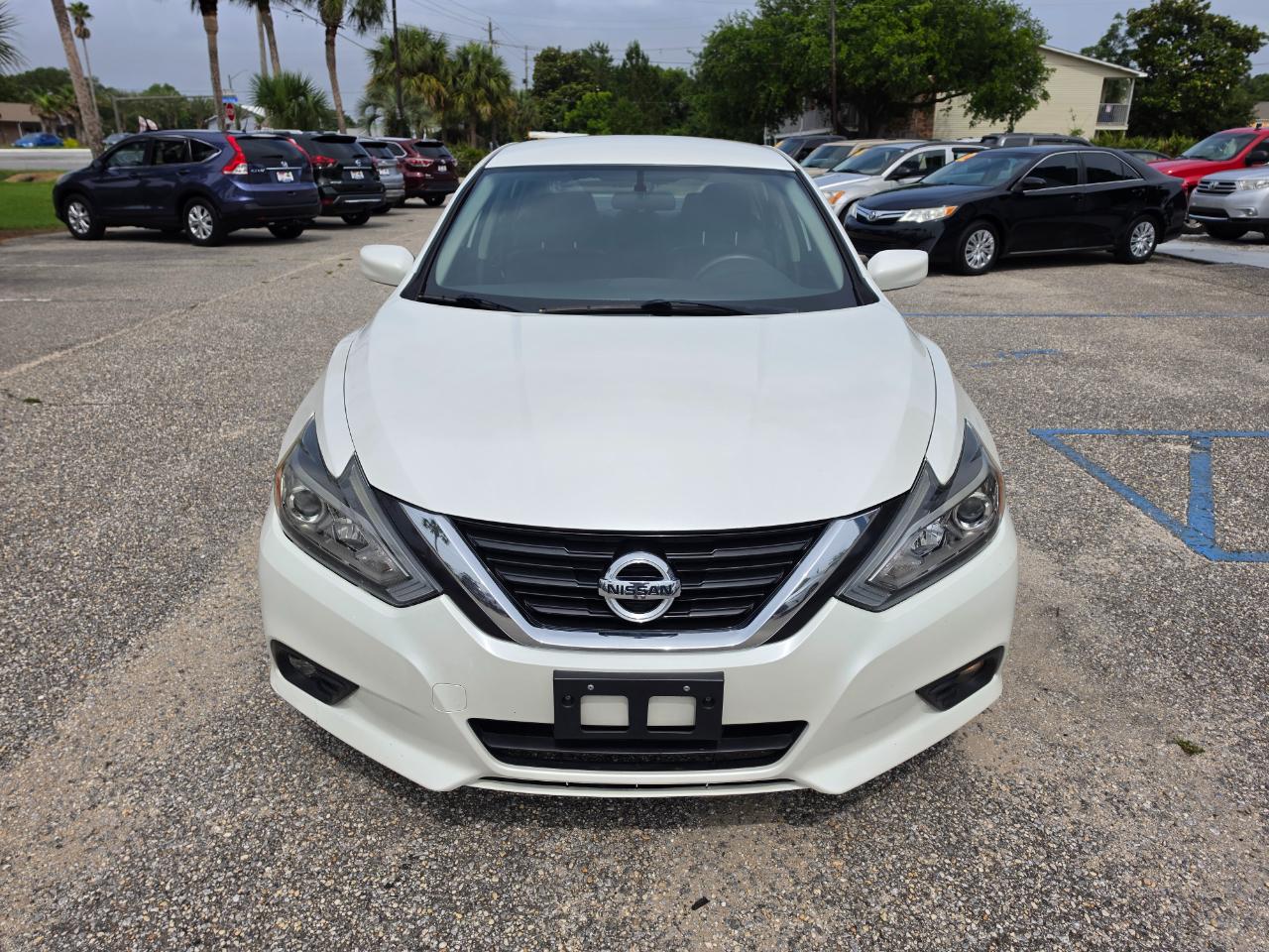 Nissan Altima 2.5 SR Sedan 2018