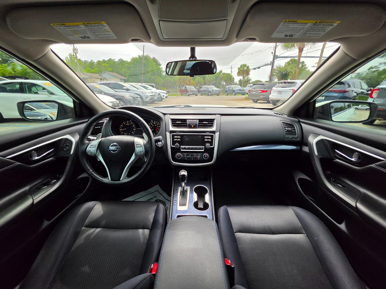 Nissan Altima 2.5 SR Sedan 2018