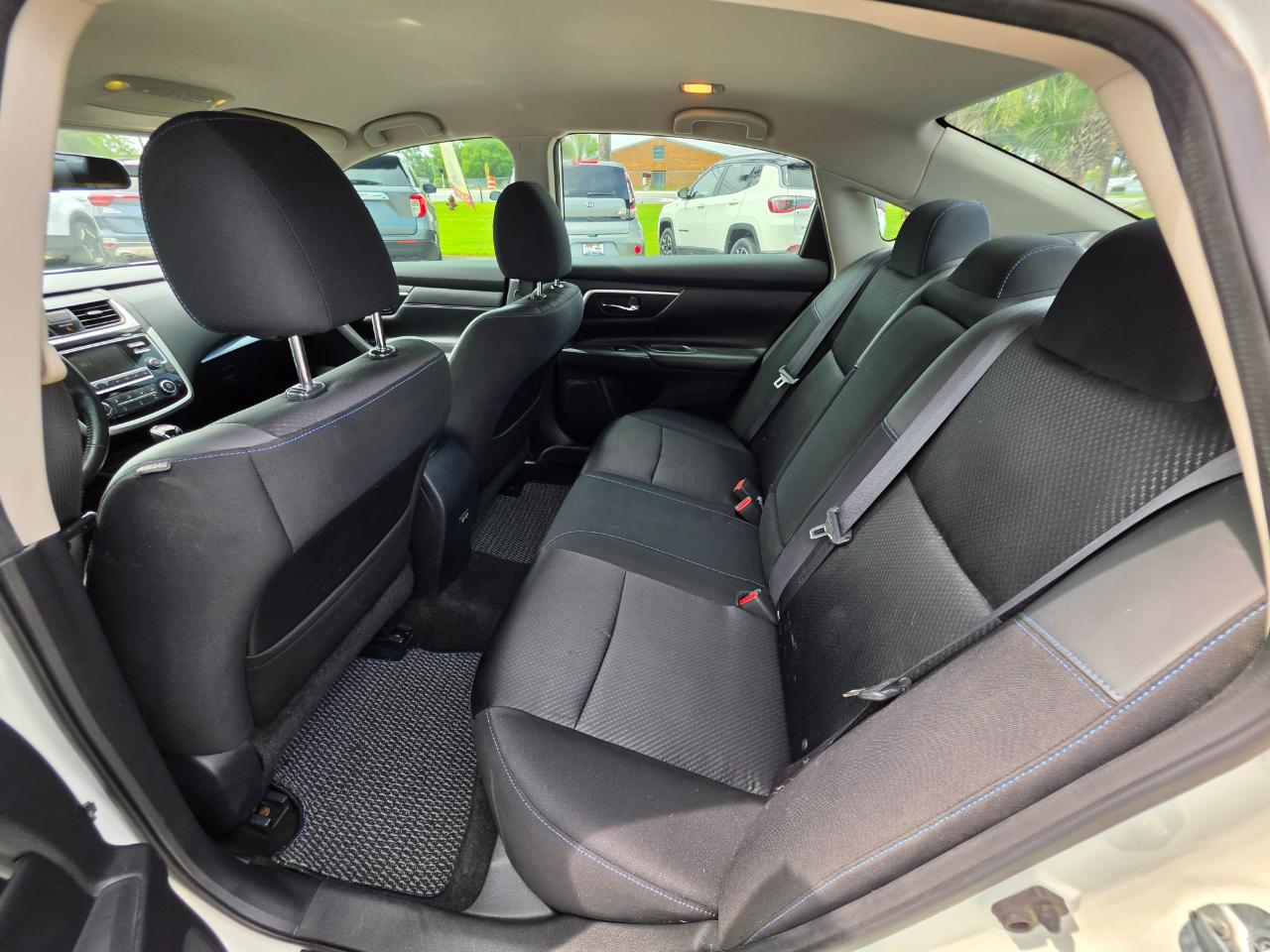 Nissan Altima 2.5 SR Sedan 2018