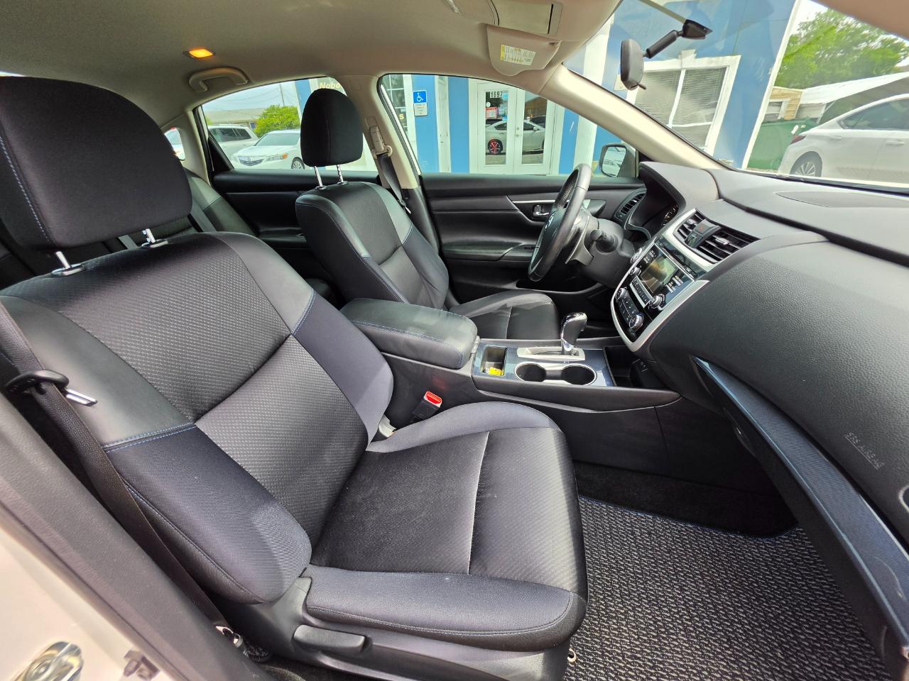Nissan Altima 2.5 SR Sedan 2018