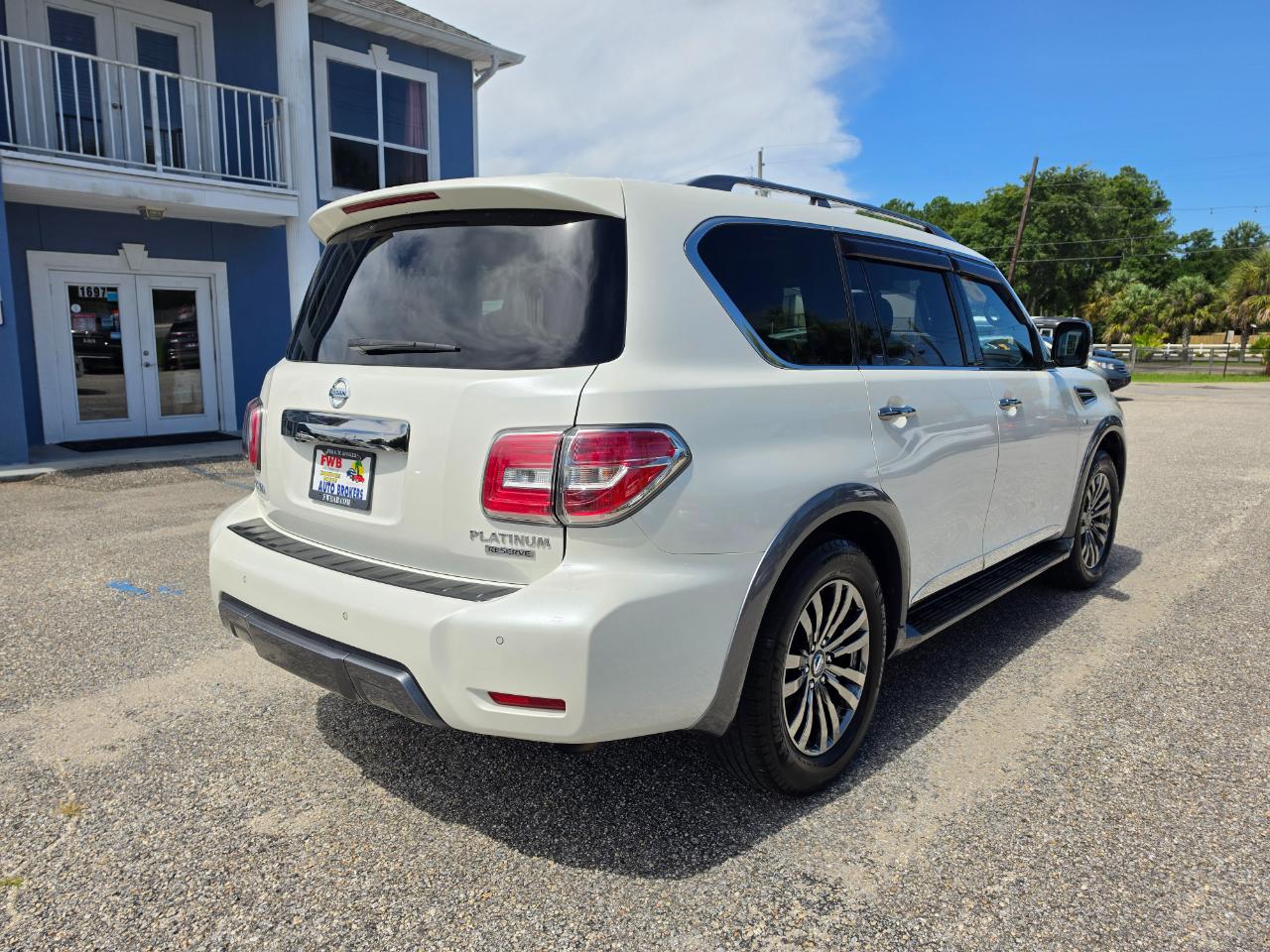 Nissan Armada 4x2 Platinum 2018