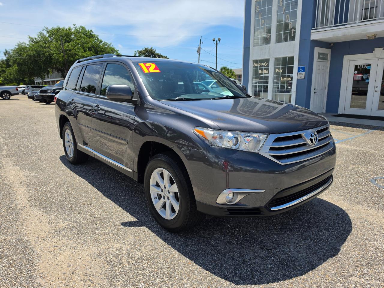 Toyota Highlander SE FWD V6 2012