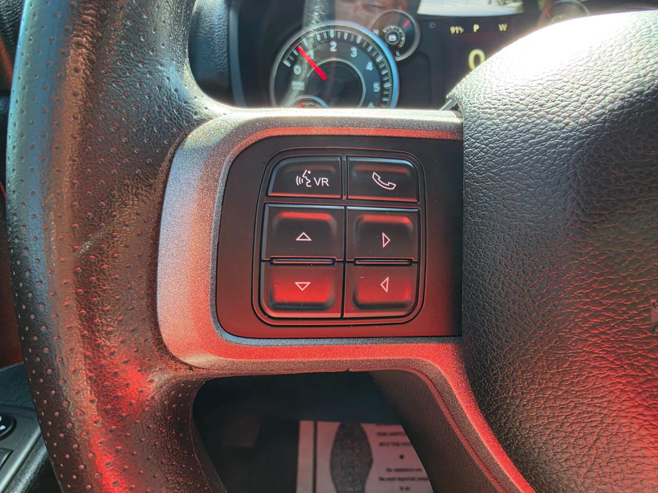 RAM 2500 Tradesman 4x4 Crew Cab 6'4" Box 2021