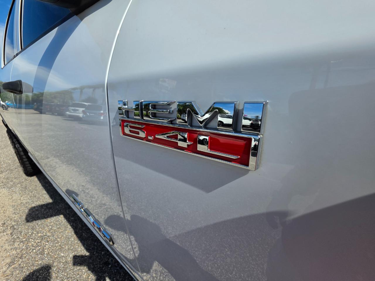RAM 2500 Tradesman 4x4 Crew Cab 6'4" Box 2021