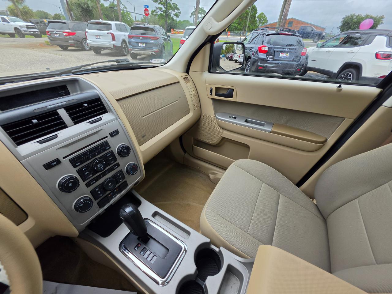 Ford Escape FWD 4dr XLT 2012