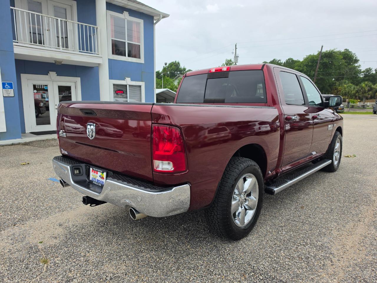 RAM 1500 Big Horn 4x2 Crew Cab 5'7" Box 2017