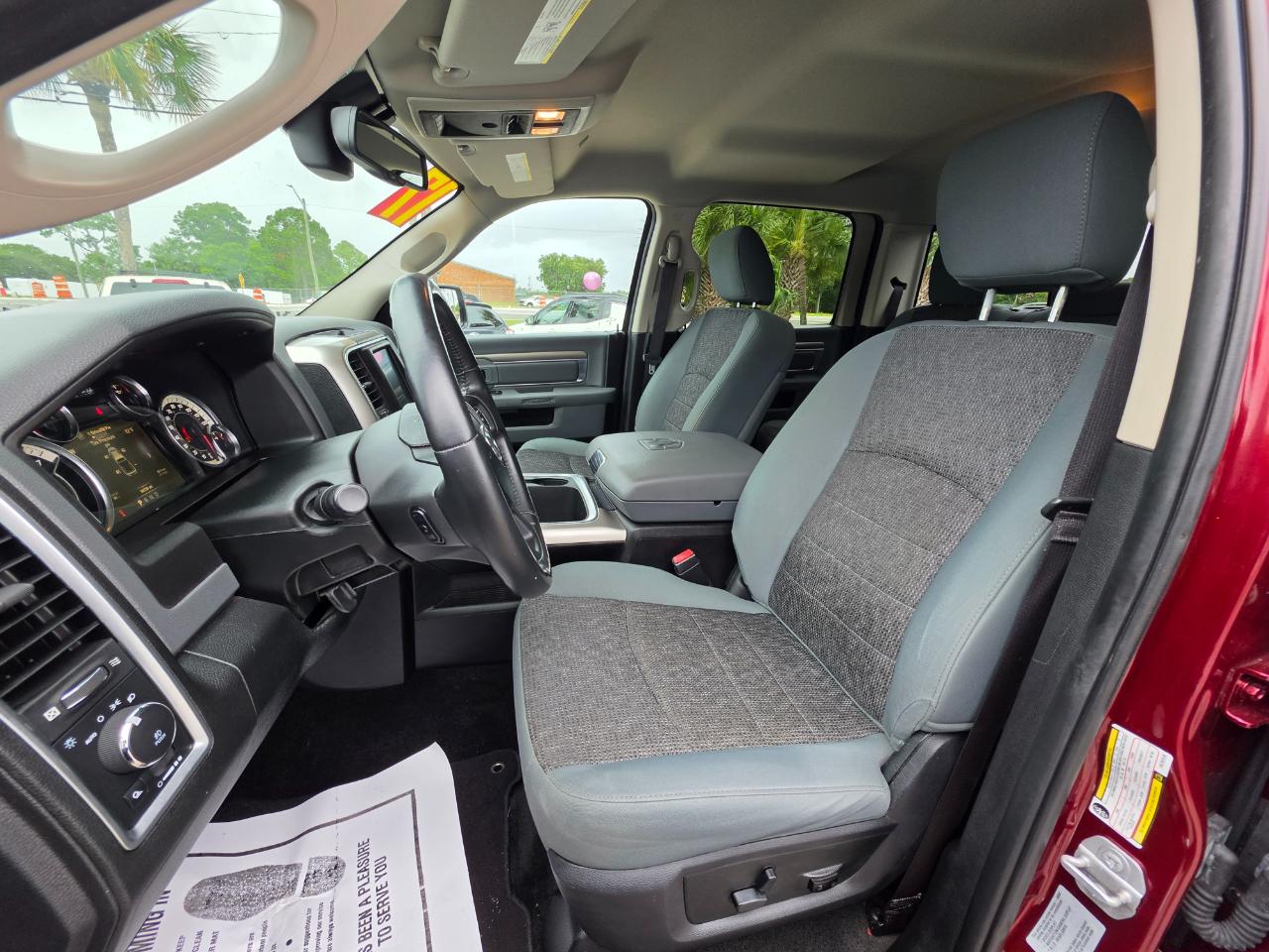 RAM 1500 Big Horn 4x2 Crew Cab 5'7" Box 2017