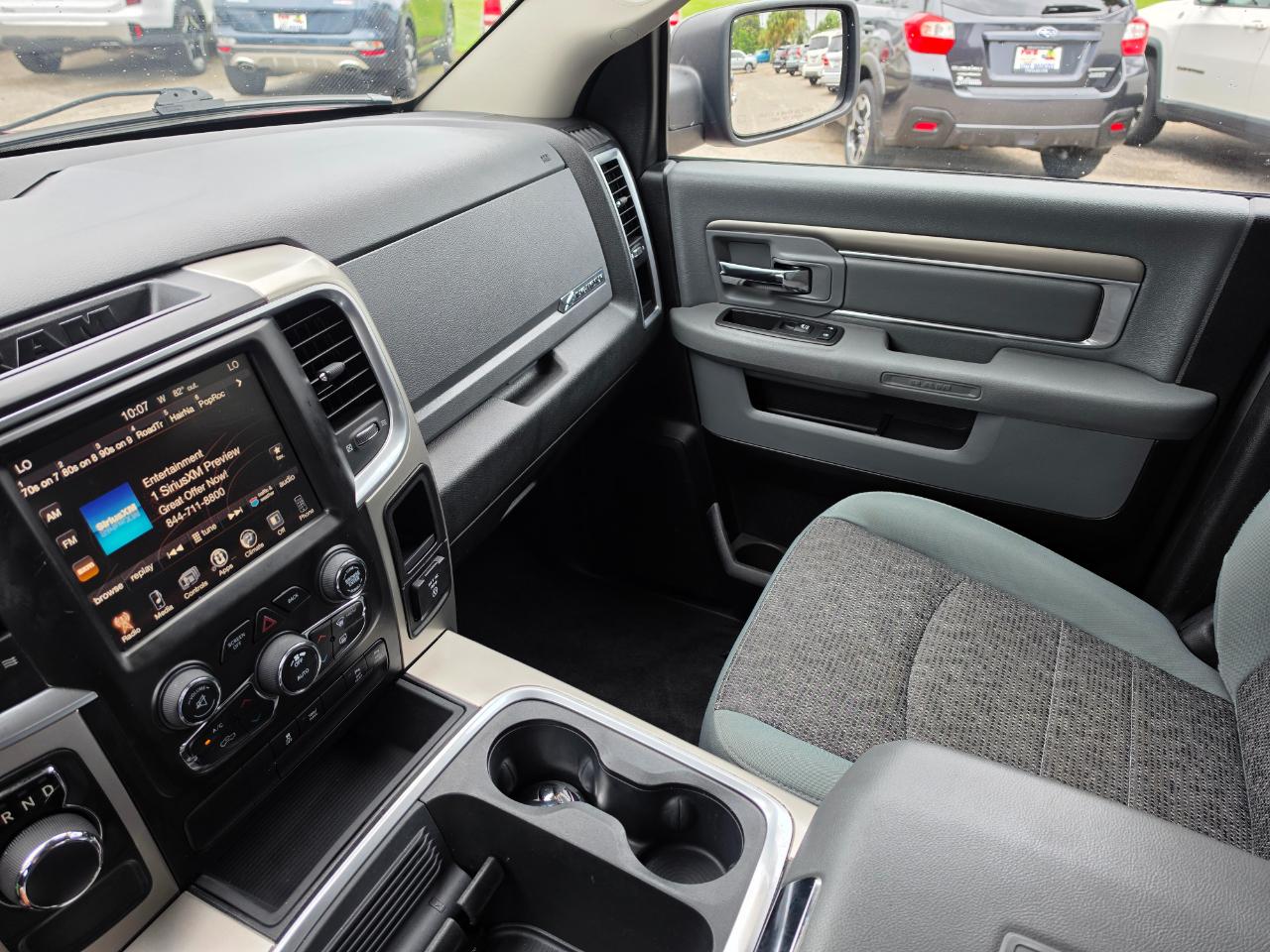 RAM 1500 Big Horn 4x2 Crew Cab 5'7" Box 2017