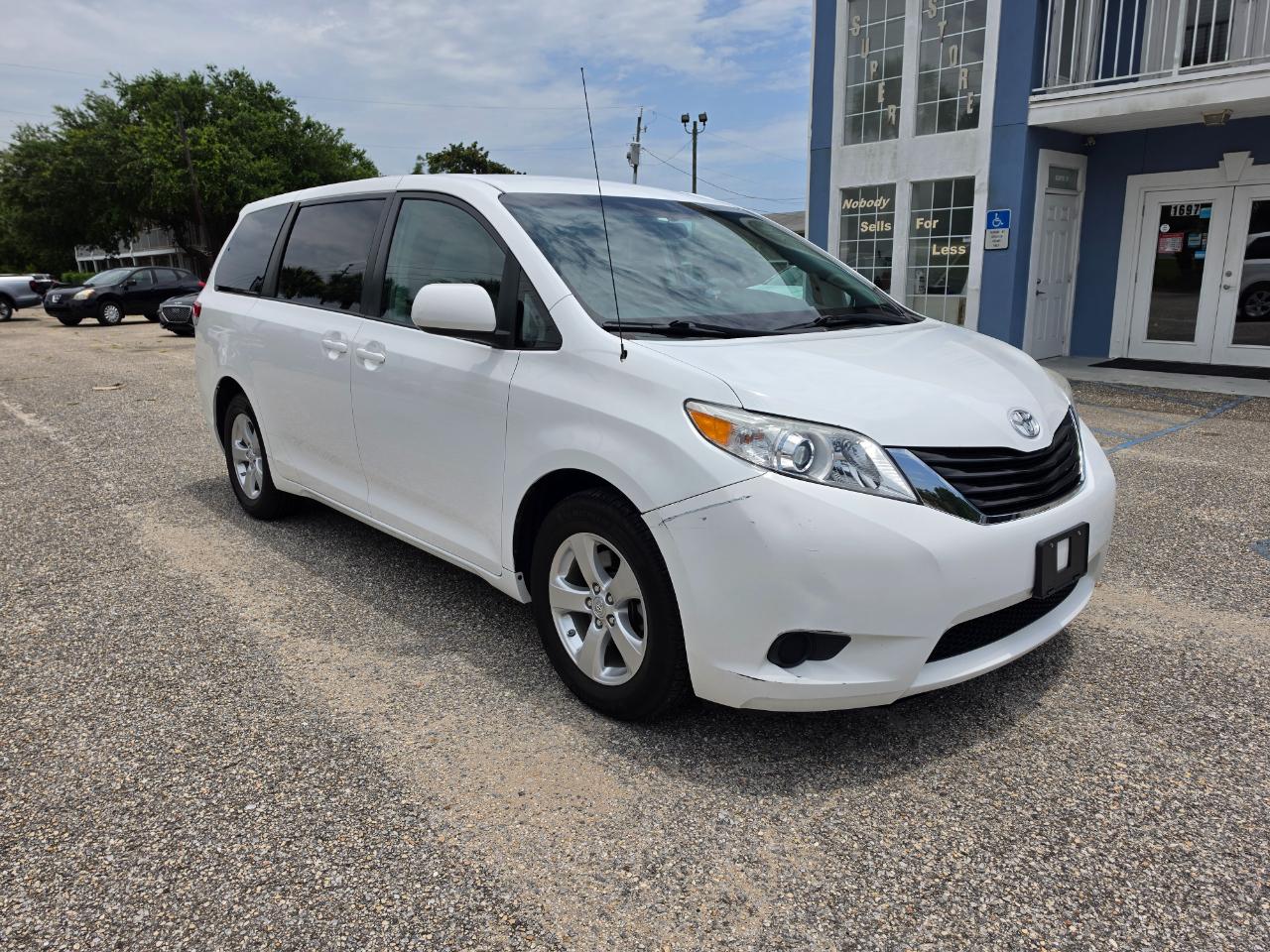 Toyota Sienna  2012