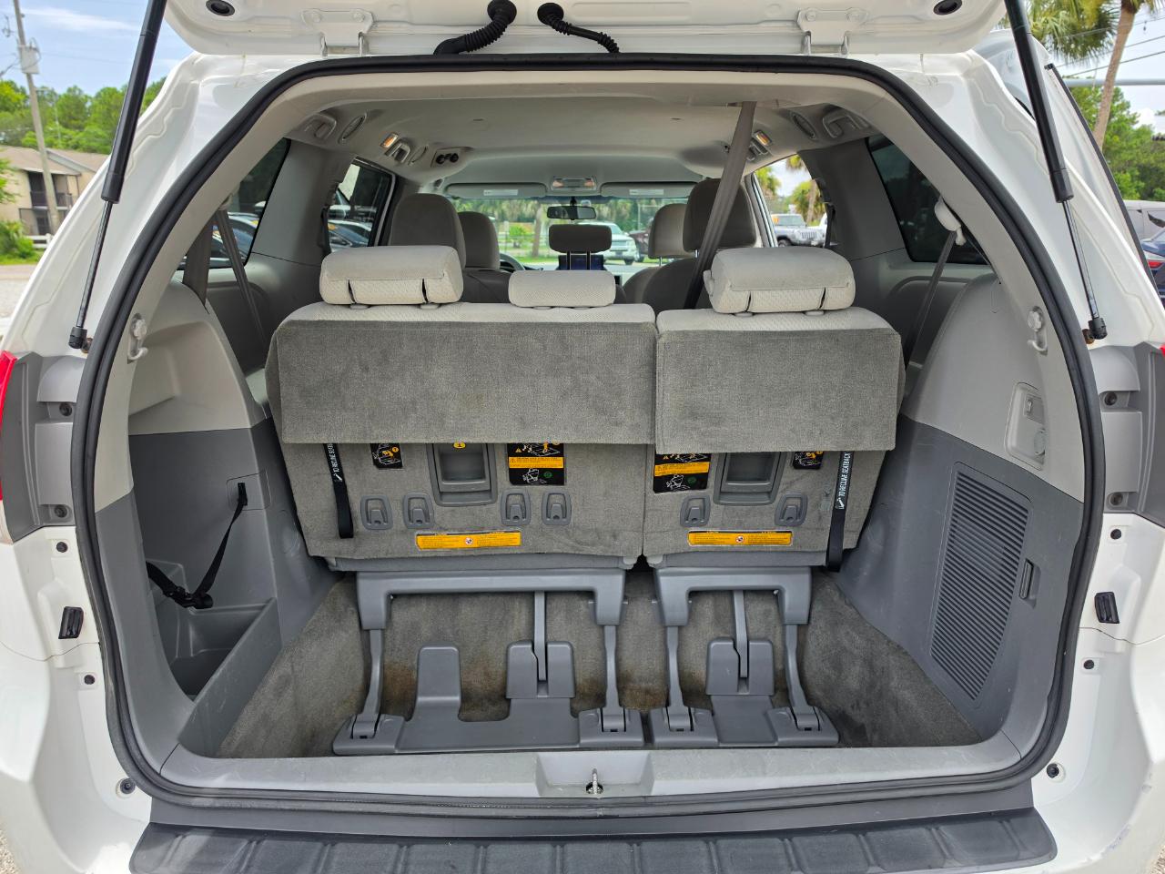 Toyota Sienna  2012