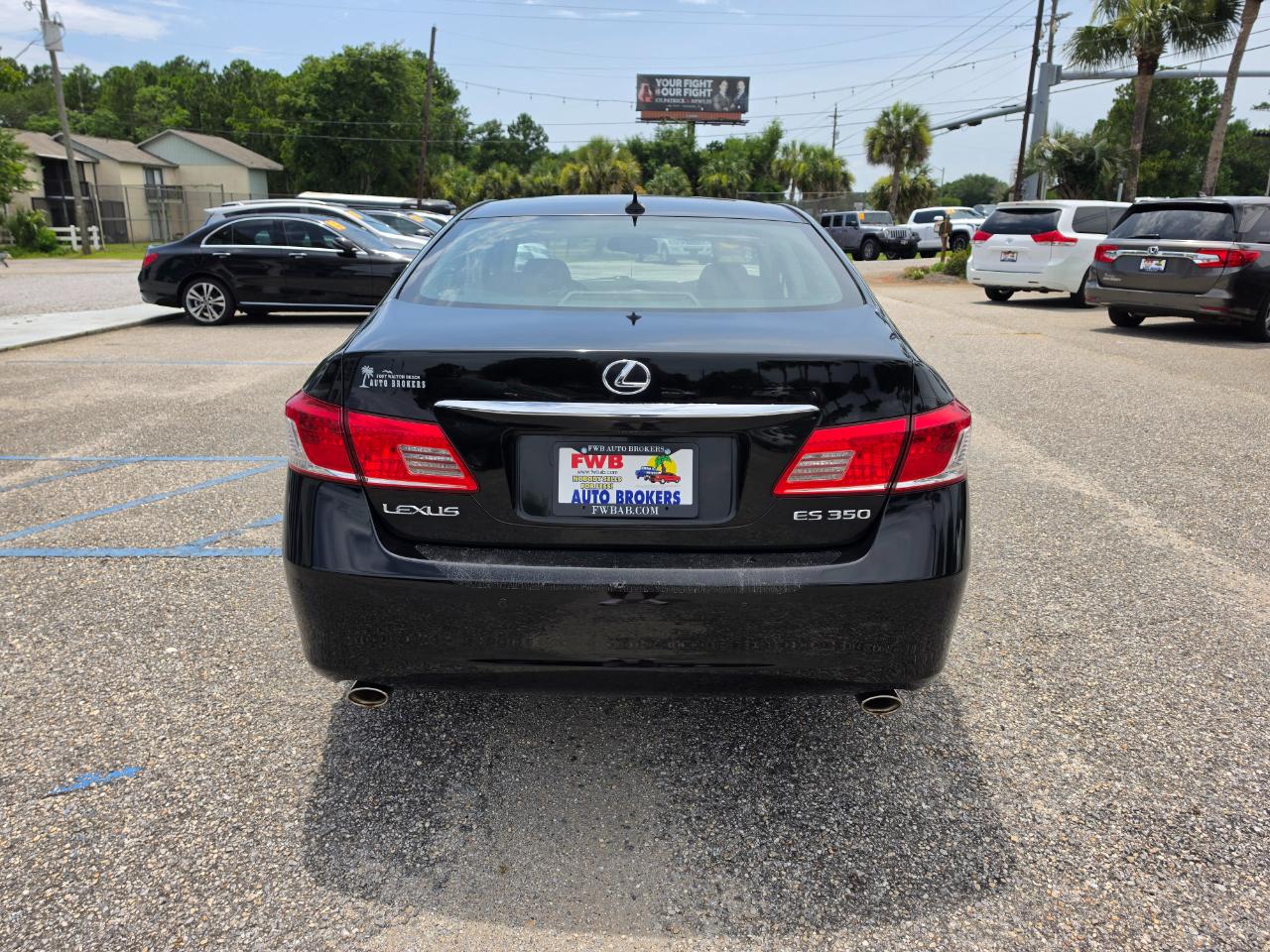 Lexus ES 350 4dr Sdn 2010