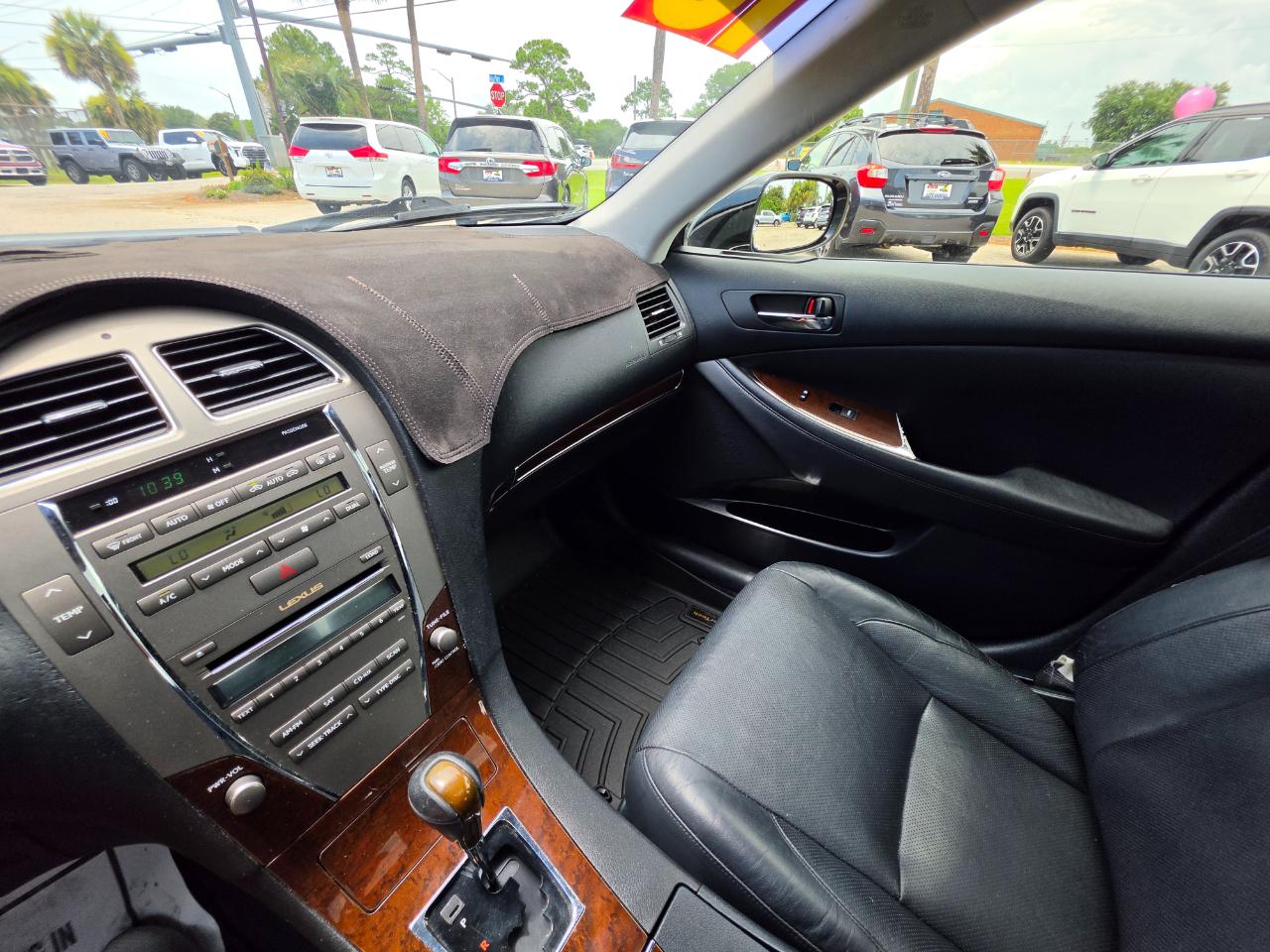 Lexus ES 350 4dr Sdn 2010