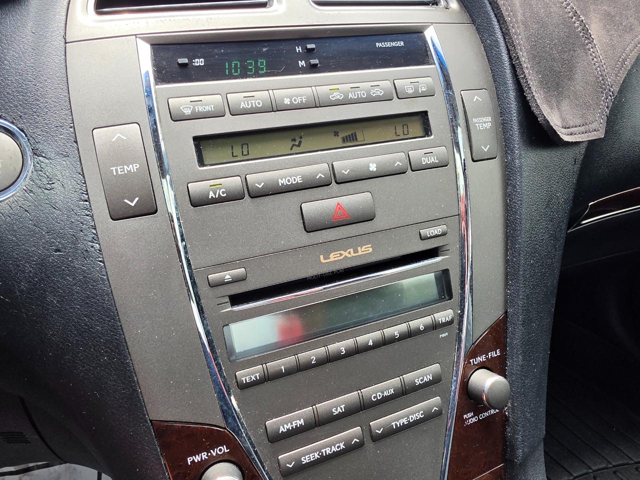Lexus ES 350 4dr Sdn 2010