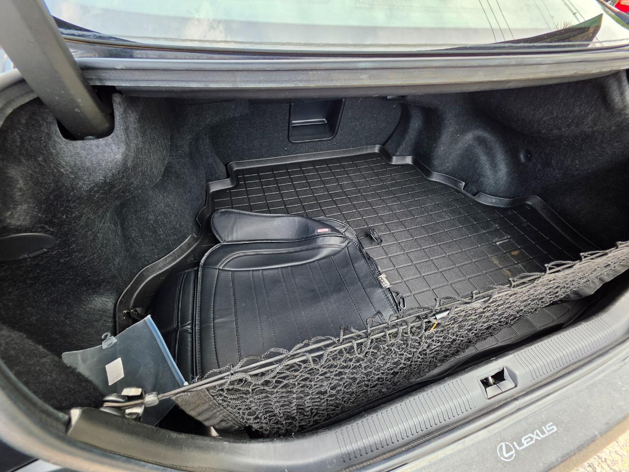 Lexus ES 350 4dr Sdn 2010