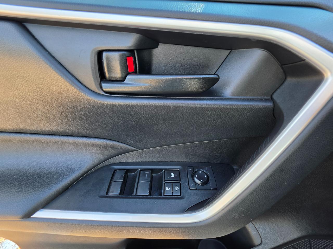 Toyota RAV4  2023