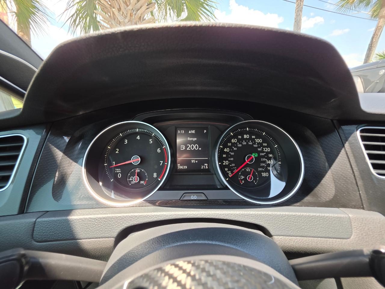 Volkswagen Golf GTI 2dr HB DSG S w/Performance Pkg 2015