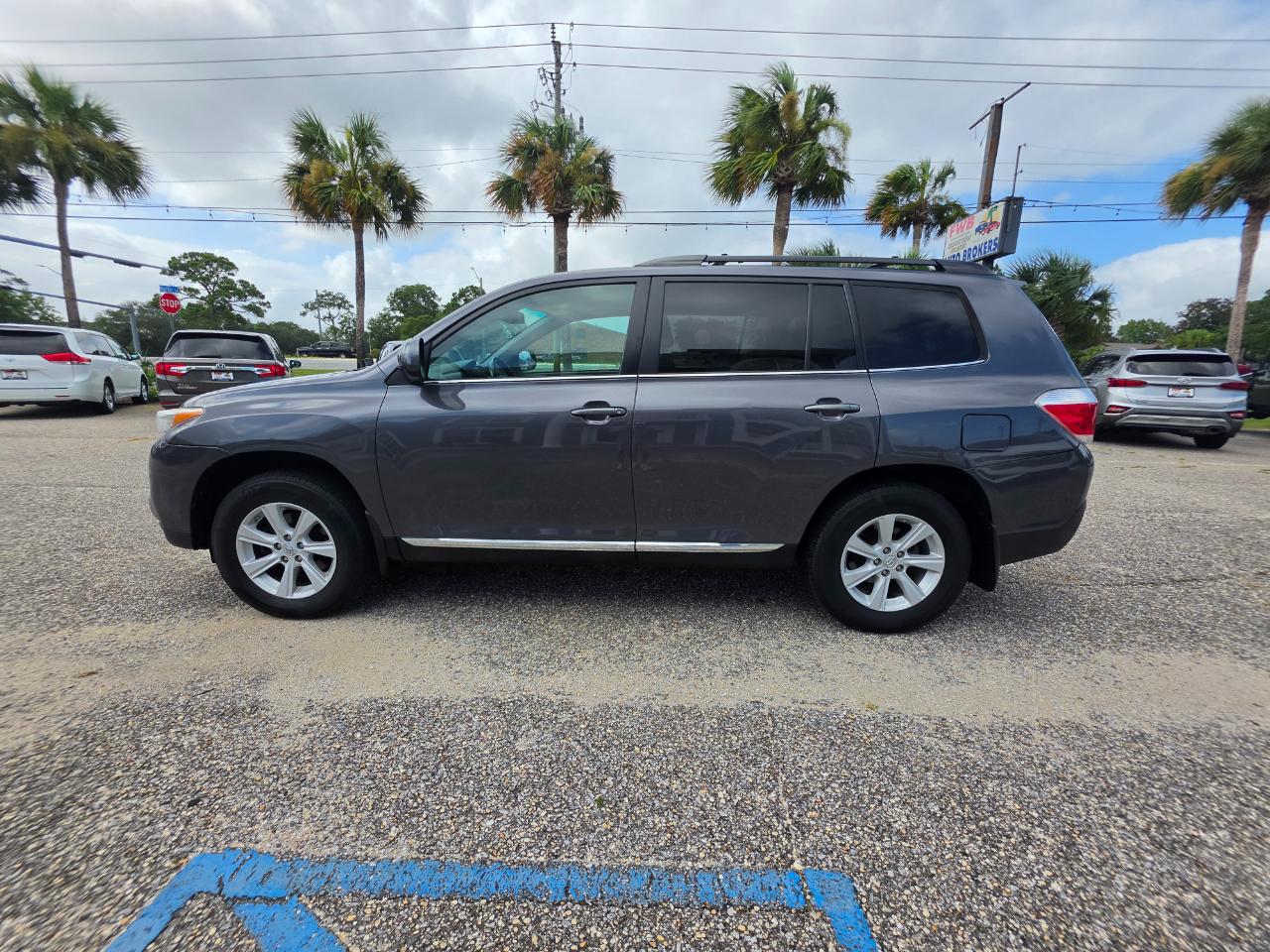 Toyota Highlander  2013