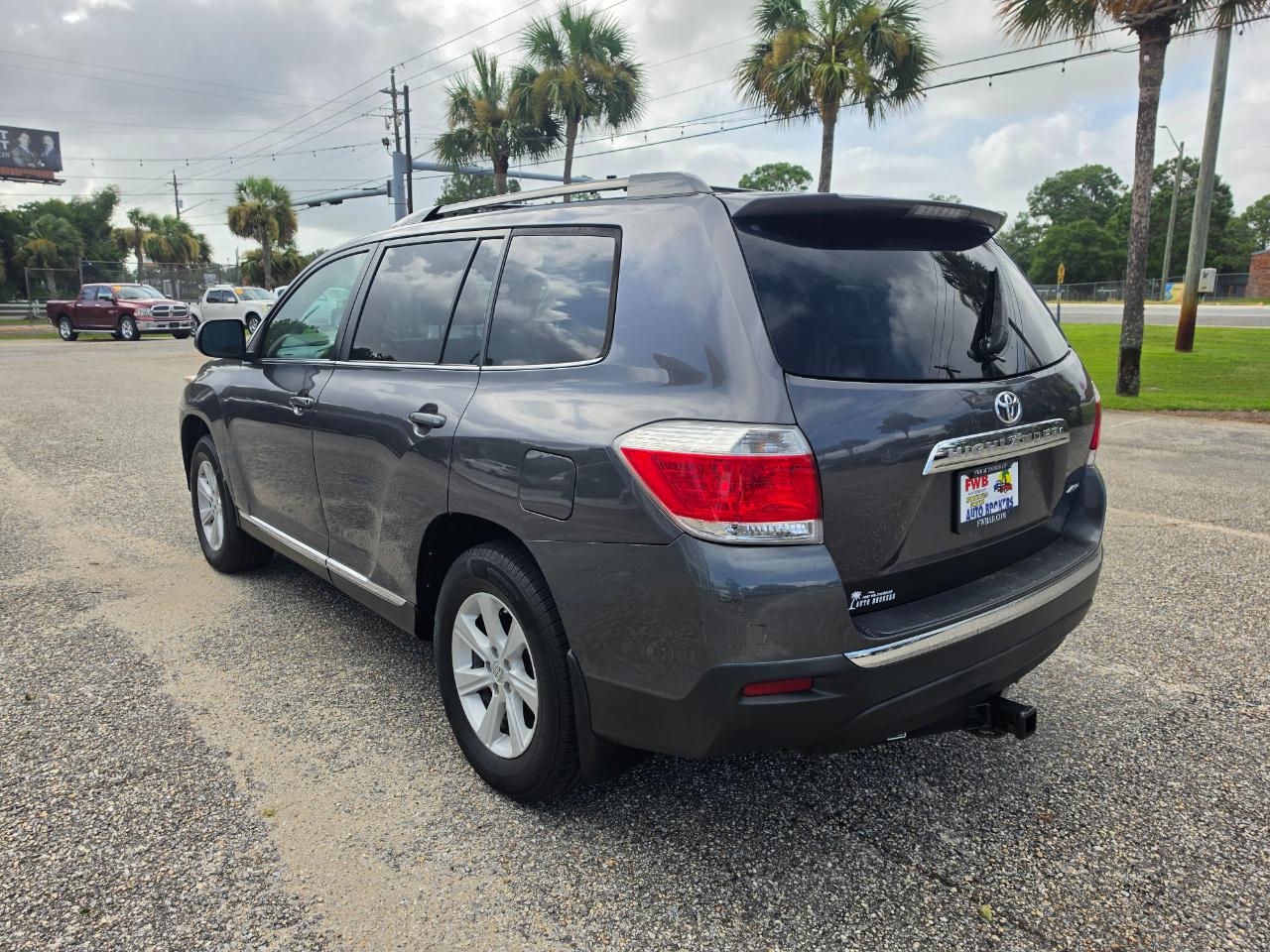Toyota Highlander  2013