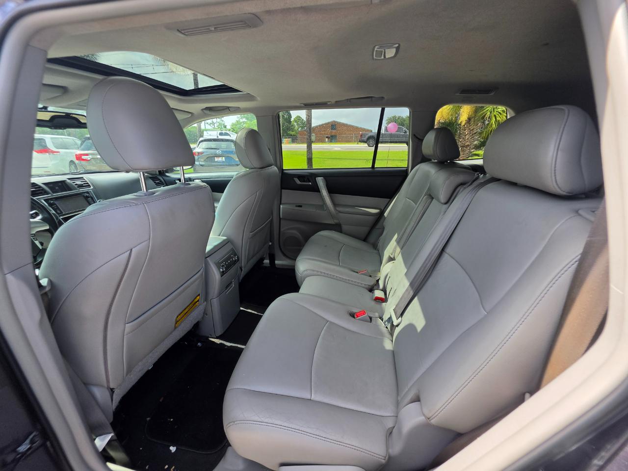 Toyota Highlander  2013