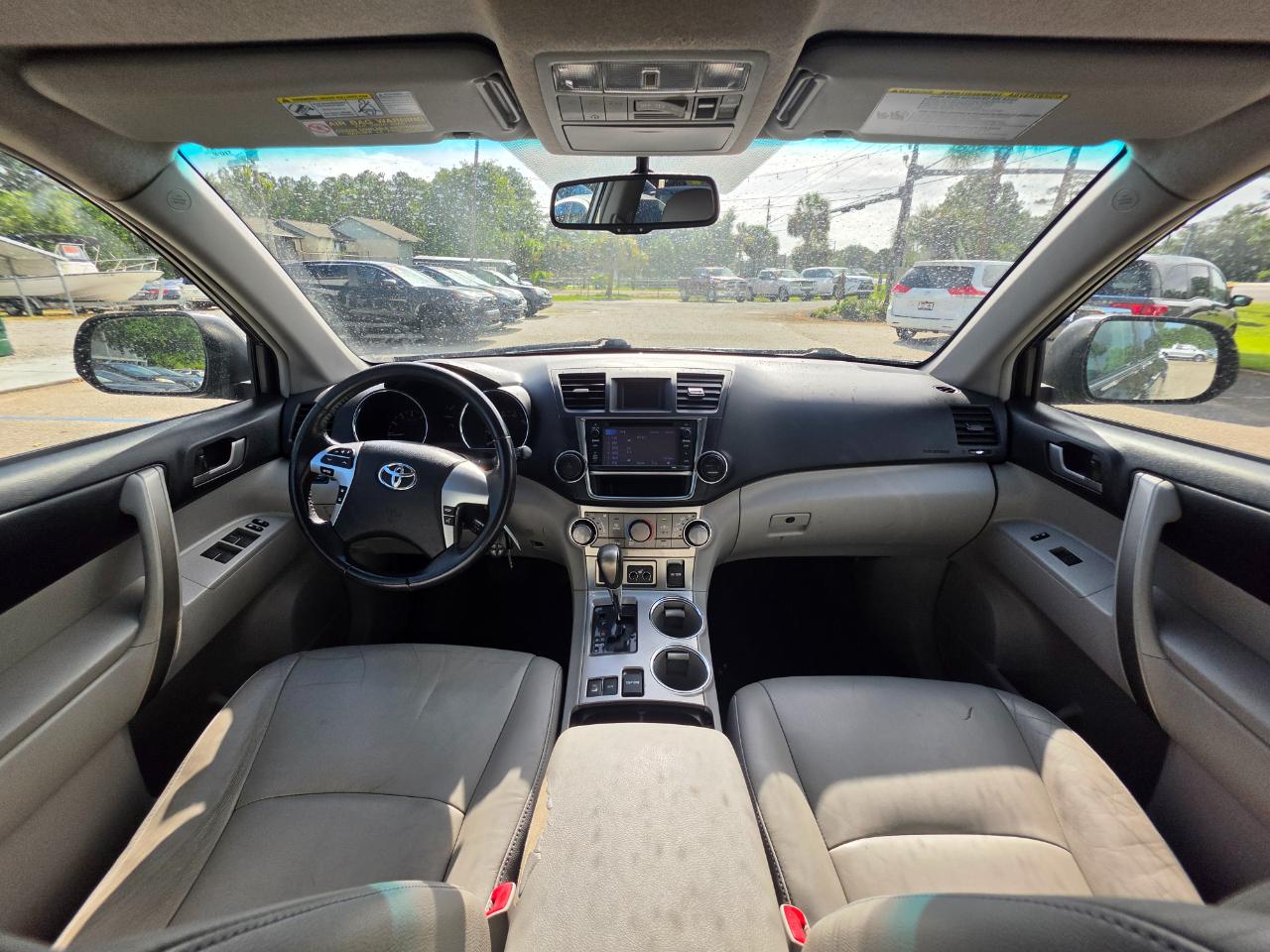 Toyota Highlander  2013