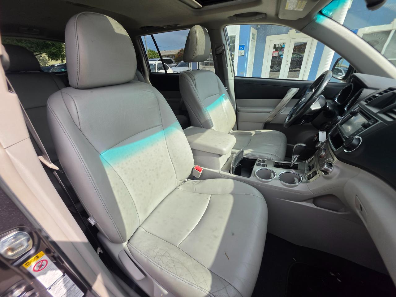 Toyota Highlander  2013