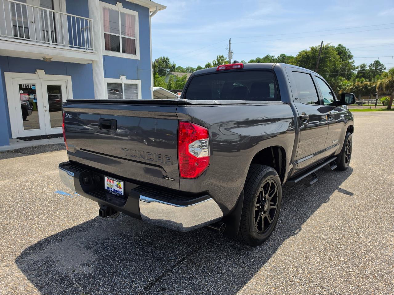 Toyota Tundra 2WD SR5 CrewMax 5.5' Bed 5.7L (Natl) 2021