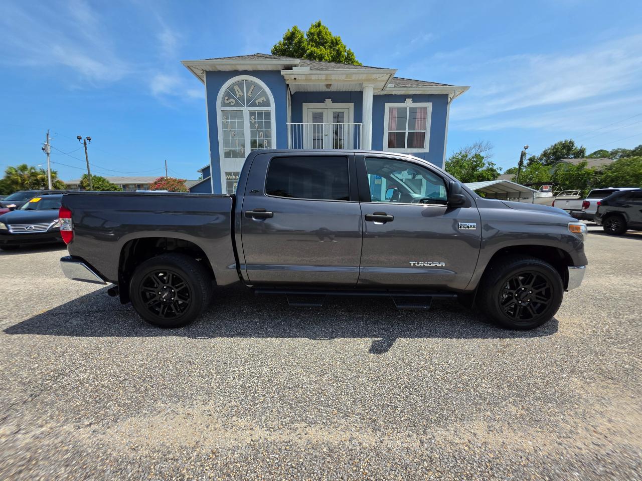 Toyota Tundra 2WD SR5 CrewMax 5.5' Bed 5.7L (Natl) 2021