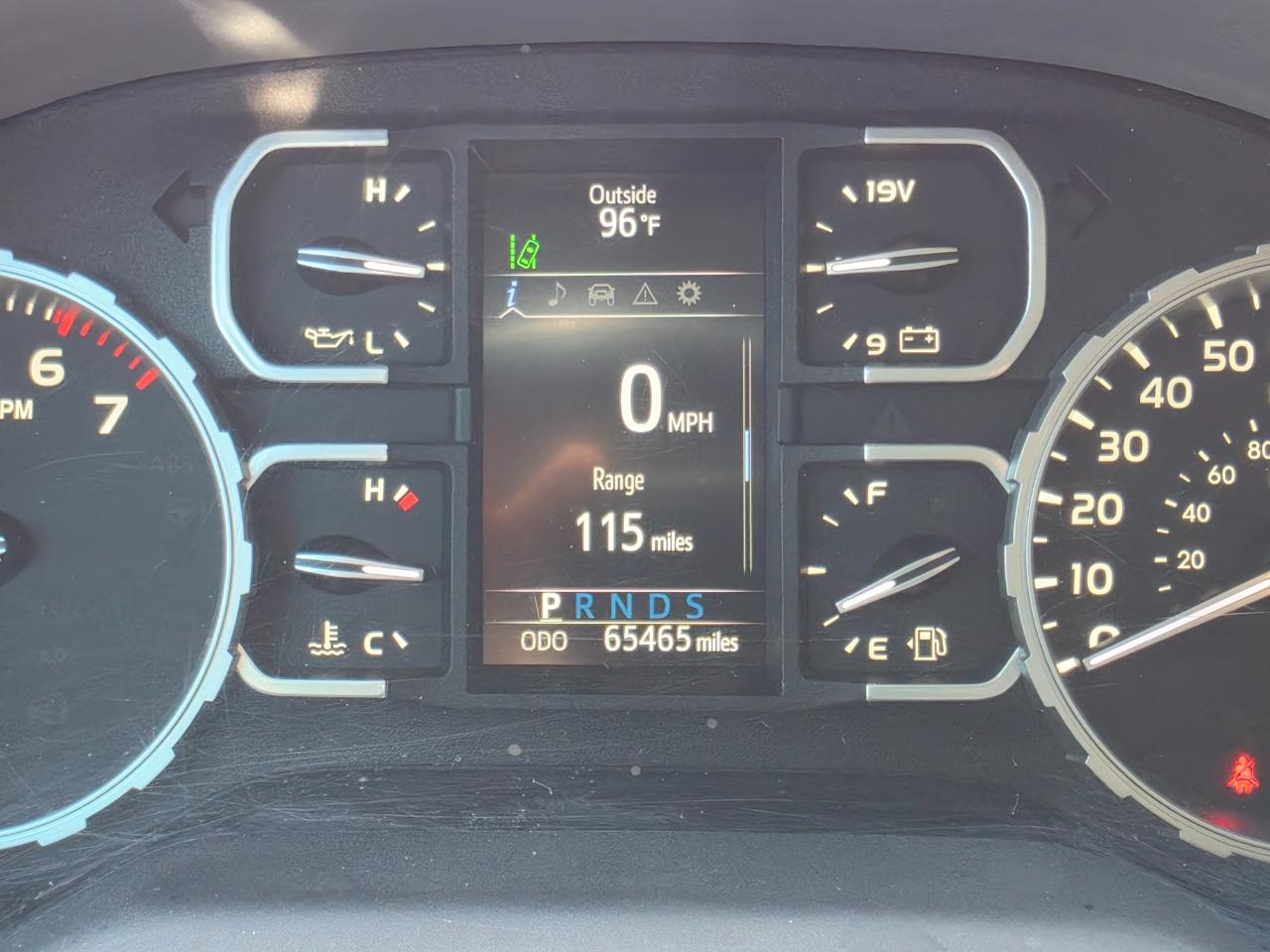 Toyota Tundra 2WD SR5 CrewMax 5.5' Bed 5.7L (Natl) 2021