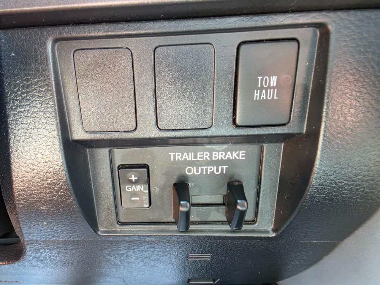 Toyota Tundra 2WD SR5 CrewMax 5.5' Bed 5.7L (Natl) 2021